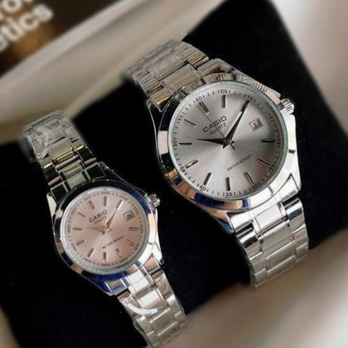 قیمت هر ساعت 799000تومان میباشد